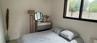 Cosy studio in quiet location, Questembert town center