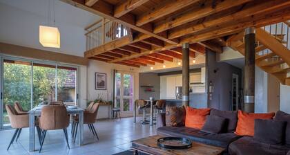 Villa 4* - 3 ch.- 6 pers. - Nature, confort, jardin, vue exceptionnelle Ă Martel