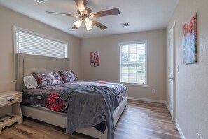 4 Schlafzimmer, Internetzugang, Bettwäsche