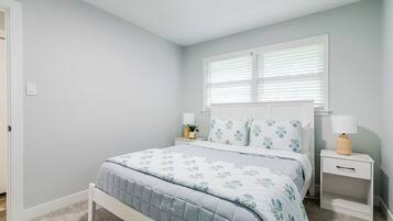 3 chambres, fer et planche à repasser, accès au Wi-Fi (inclus)