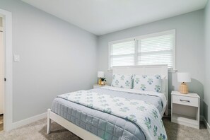 3 sovrum, strykjärn/strykbräda, gratis wi-fi och sängkläder