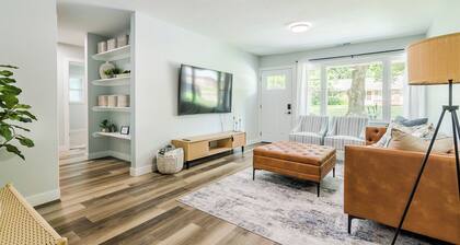 3 bedroom cozy house located footsteps away from KSUâs sporting events!