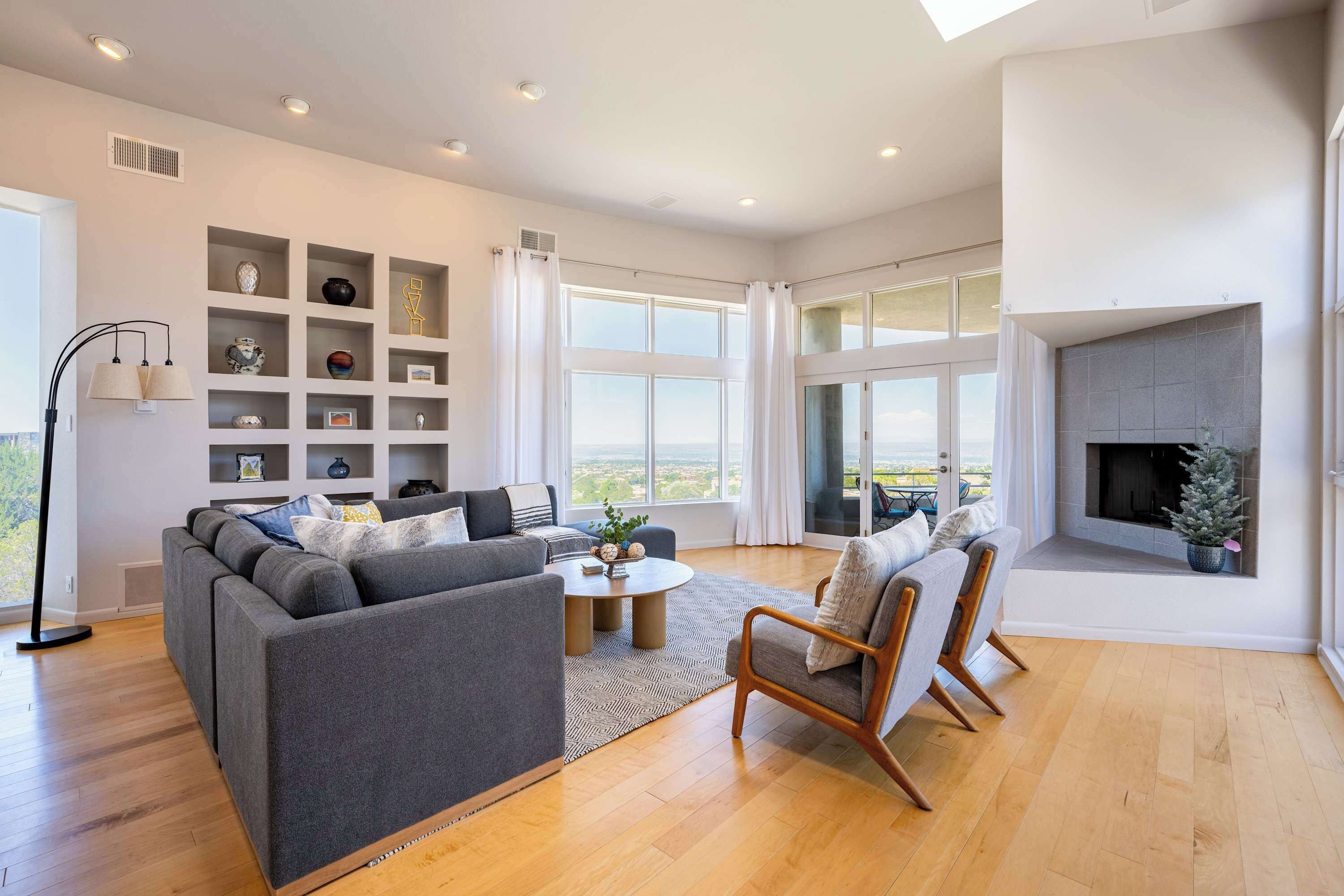 Smart TV, fireplace, offices