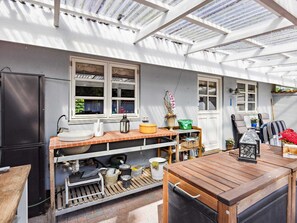 Outdoor dining - 5 Person Holiday Home in Hals (Hals)
