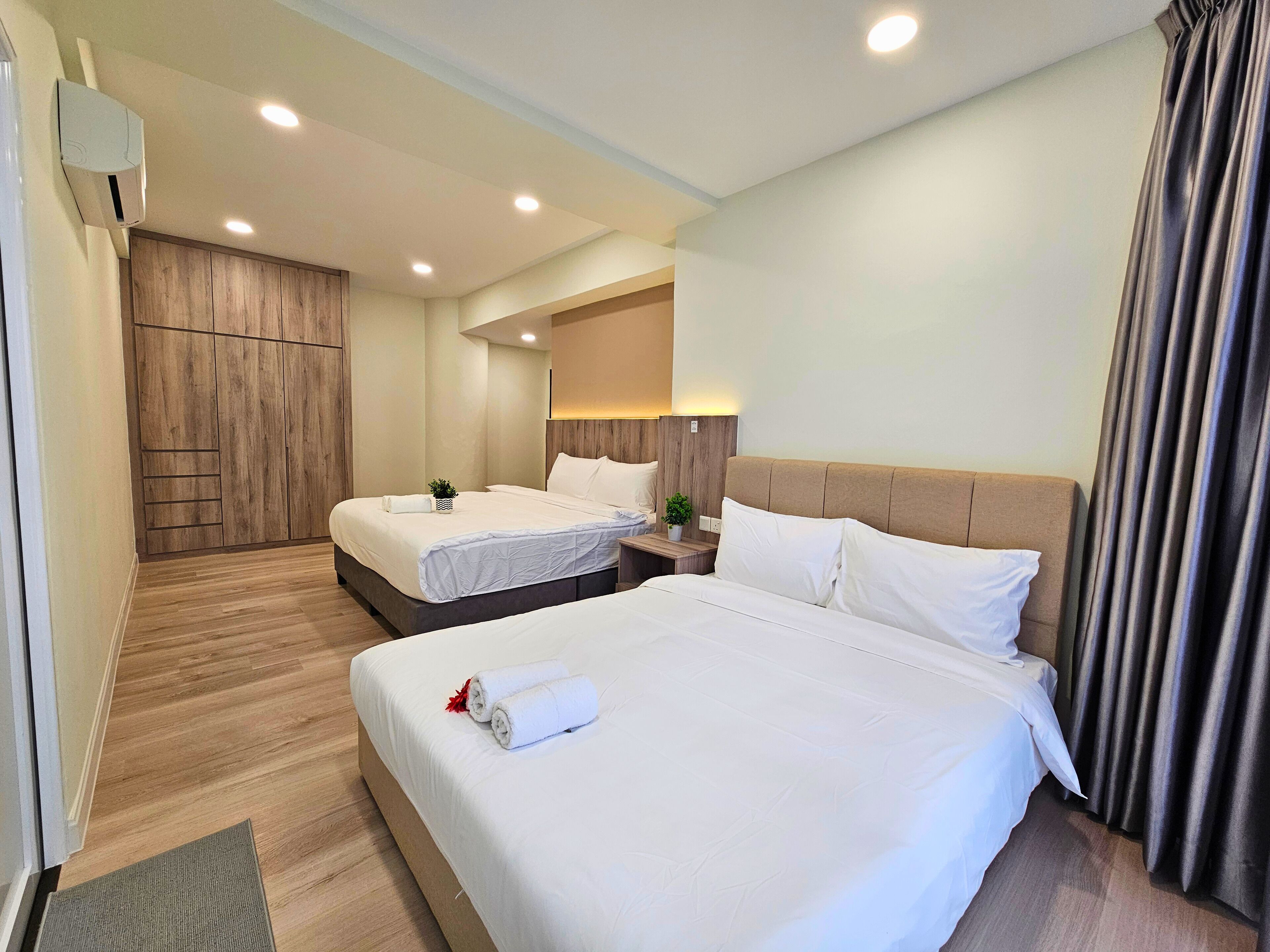 Iron/ironing board, free WiFi