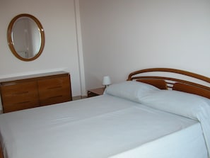 3 bedrooms, iron/ironing board, WiFi - Gr. Fe-Wo in Ostuni with own parking, nearby wellness center supermarket (Ostuni)