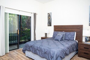 3 chambres, fer et planche à repasser, lit parapluie, Wi-Fi gratuit