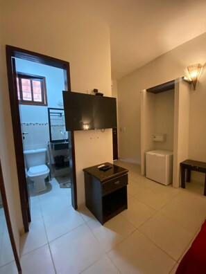 Twin Room | In-room safe, free WiFi