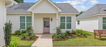Fairway Cottage | 2BR Retreat Near Sportsplex