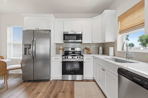 Fairway Cottage | 2BR Retreat Near Sportsplex