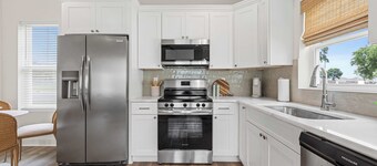 Fairway Cottage | 2BR Retreat Near Sportsplex