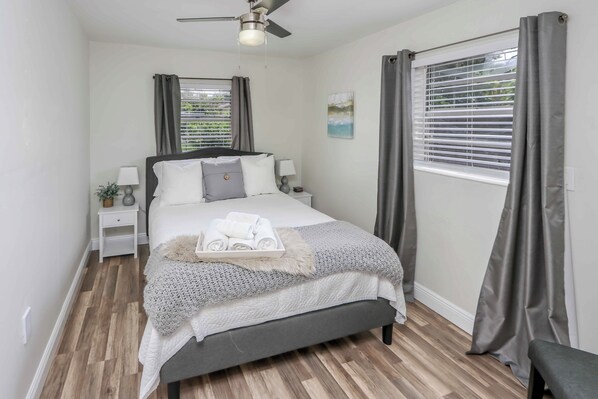 1 bedroom, iron/ironing board, WiFi, bed sheets