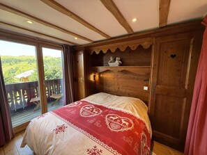 3 bedrooms - 100m from ski slopes, 3rd floor, view ski slopes, swimming pool, balcony, ski locker, 76m² (Les Saisies)