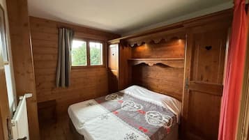 2 bedrooms