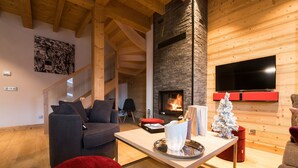 Alpehytte | Oppholdsrom