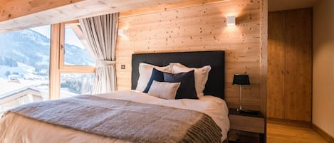 Chalet | 4 chambres, fer et planche Ă repasser, literie fournie