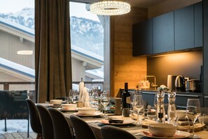 Chalet | Tempat makan