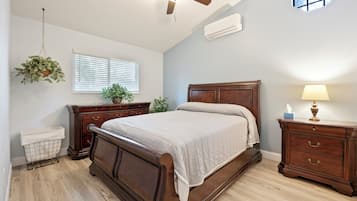 1 bedroom, iron/ironing board, free WiFi, bed sheets