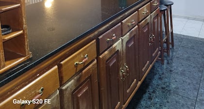 Cozy apartment in a gated community, with garage, 15 minutes from the airport