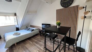 Wifi gratis y ropa de cama