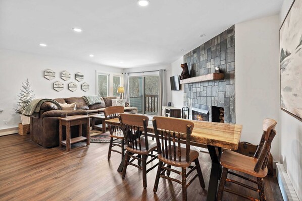 TV, fireplace, offices