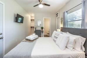 1 chambre, fer et planche à repasser, Wi-Fi, draps fournis