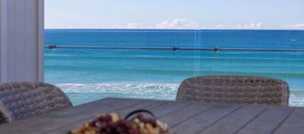 Seabreeze on the Beach "Feng"