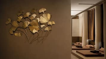 Body treatments, aromatherapy, Thai massages, sports massages