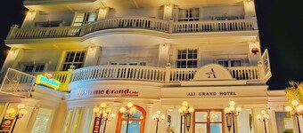 Ali Grand Hotel