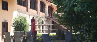 Wonderful property in a fantastic location. Family-friendly. Il Roseto I