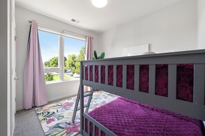 3 Schlafzimmer, Bügeleisen/Bügelbrett, Internetzugang, Bettwäsche