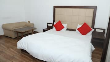 Deluxe Double Room | Free WiFi