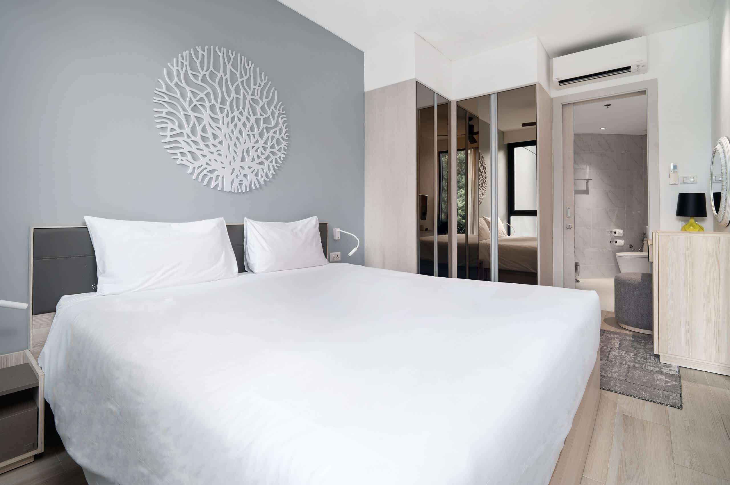 1 slaapkamer, een strijkplank/strijkijzer, wifi, beddengoed