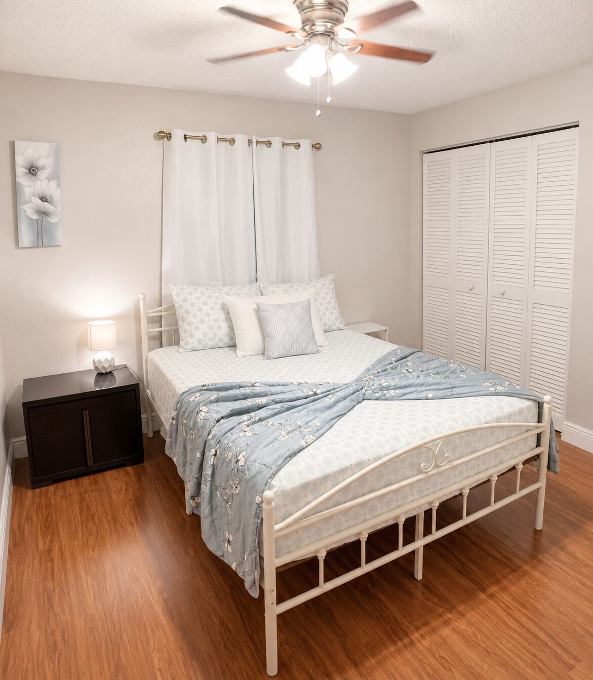 3 bedrooms, iron/ironing board, free WiFi, bed sheets