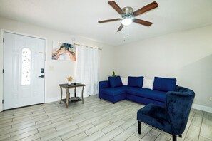 Smart TV - Spacious Home in CentralTampa near all attractions (Tampa)