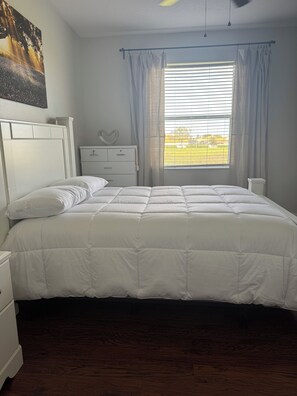 2 dormitorios, tabla de planchar con plancha, wifi y ropa de cama