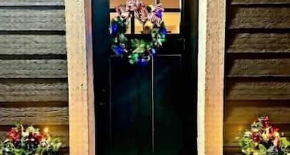 Lewistown Pine View Retreat's Newly-Built Modern Farmhouse