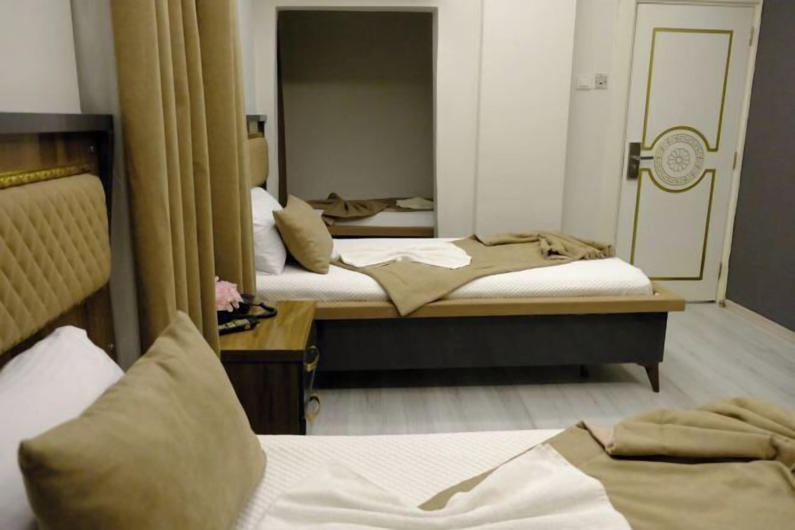 Decoración personalizada, muebles diferentes y escritorio 