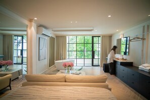 Living area - The Train Street Residence Ly Nam De (Cua Dong Hoan Kiem)