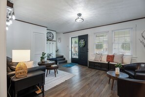 Interior - Riverfront house, Deck over river, Dock, Bar, gazebo, scenic view, pets welcome. (Montgomery)