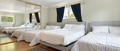 2 bedrooms, iron/ironing board, WiFi, bed sheets
