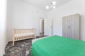 3 bedrooms, bed sheets, wheelchair access - Vacation home Sole di Puglia--your refuge in Salento! (Taviano)