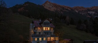 Chalet Hunnenfluh Garden Apartment