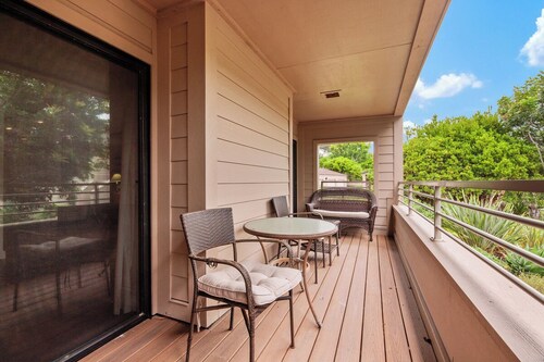 3-bedroom condo in marvelous Del Mar with fitness room