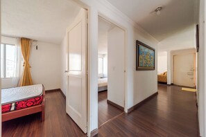3 bedrooms, iron/ironing board, WiFi