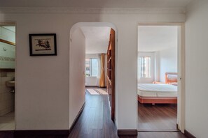 3 bedrooms, iron/ironing board, WiFi