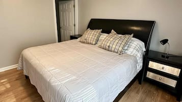 2 soverom, strykejern/-brett, wi-fi og sengetøy