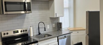 Outstanding spacious 2-bedroom Apt in downtown Cincinnati with many amenities