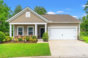 Exterior - Light & Bright 3BR | Golf Resort | Near Beach (Myrtle Beach)