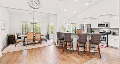 Light & Bright 3BR | Golf Resort | Near Beach